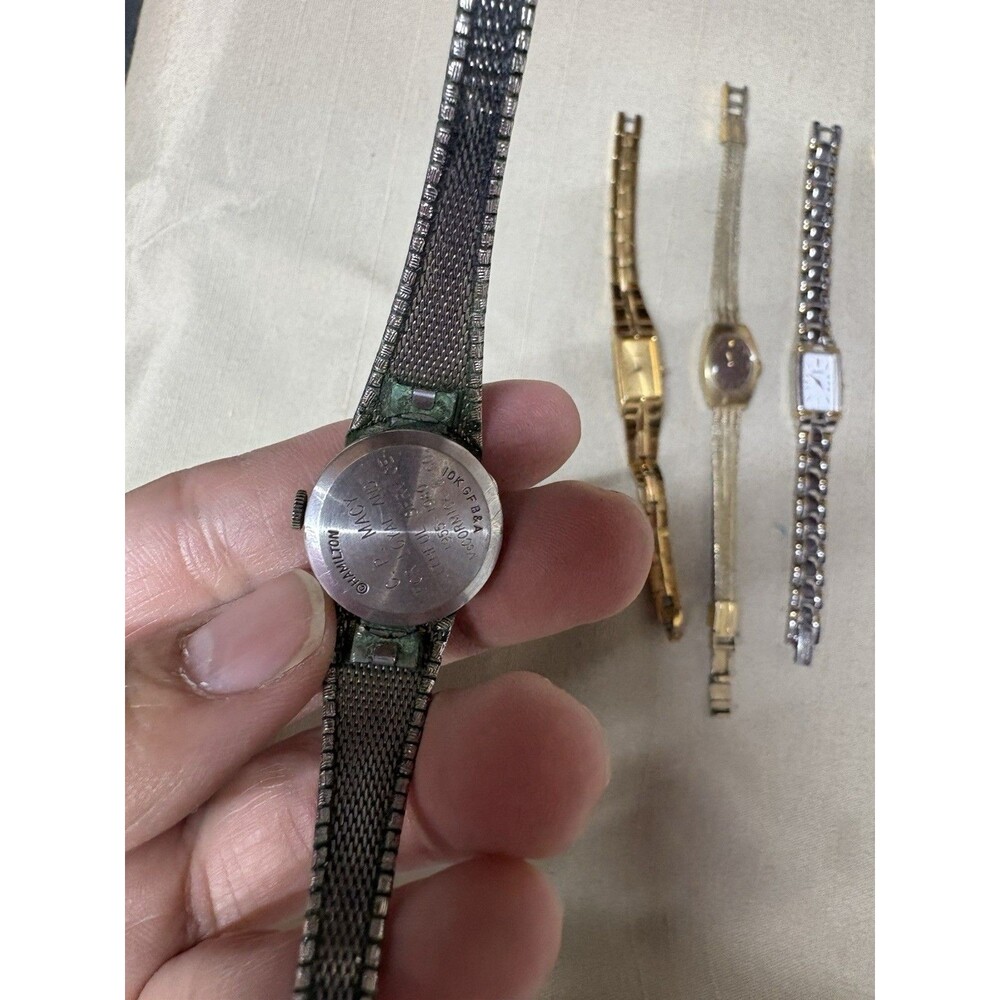 Lot of 8 Vintage and Modern Women's Watches - Seiko, Citizen, Versace, Hamilton - Picture 14 of 16
